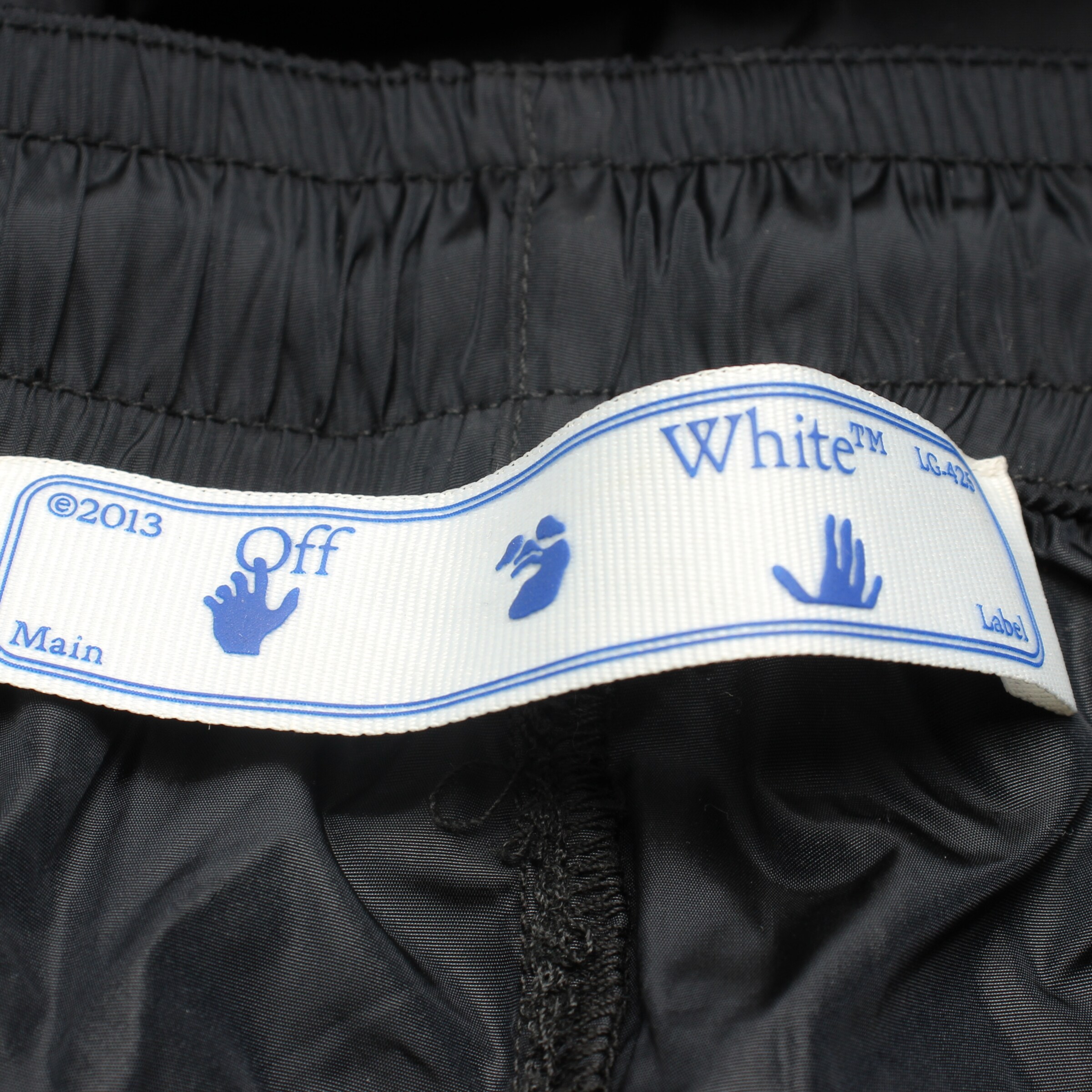 Off-White Hose 33 in Grün