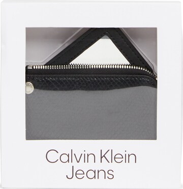 Calvin Klein Jeans Rahakott, värv must