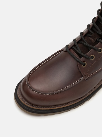 VAGABOND SHOEMAKERS Fűzős csizma 'JAY' - barna