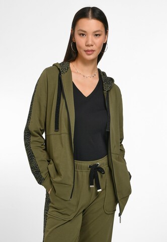 Anna Aura Zip-Up Hoodie in Green: front