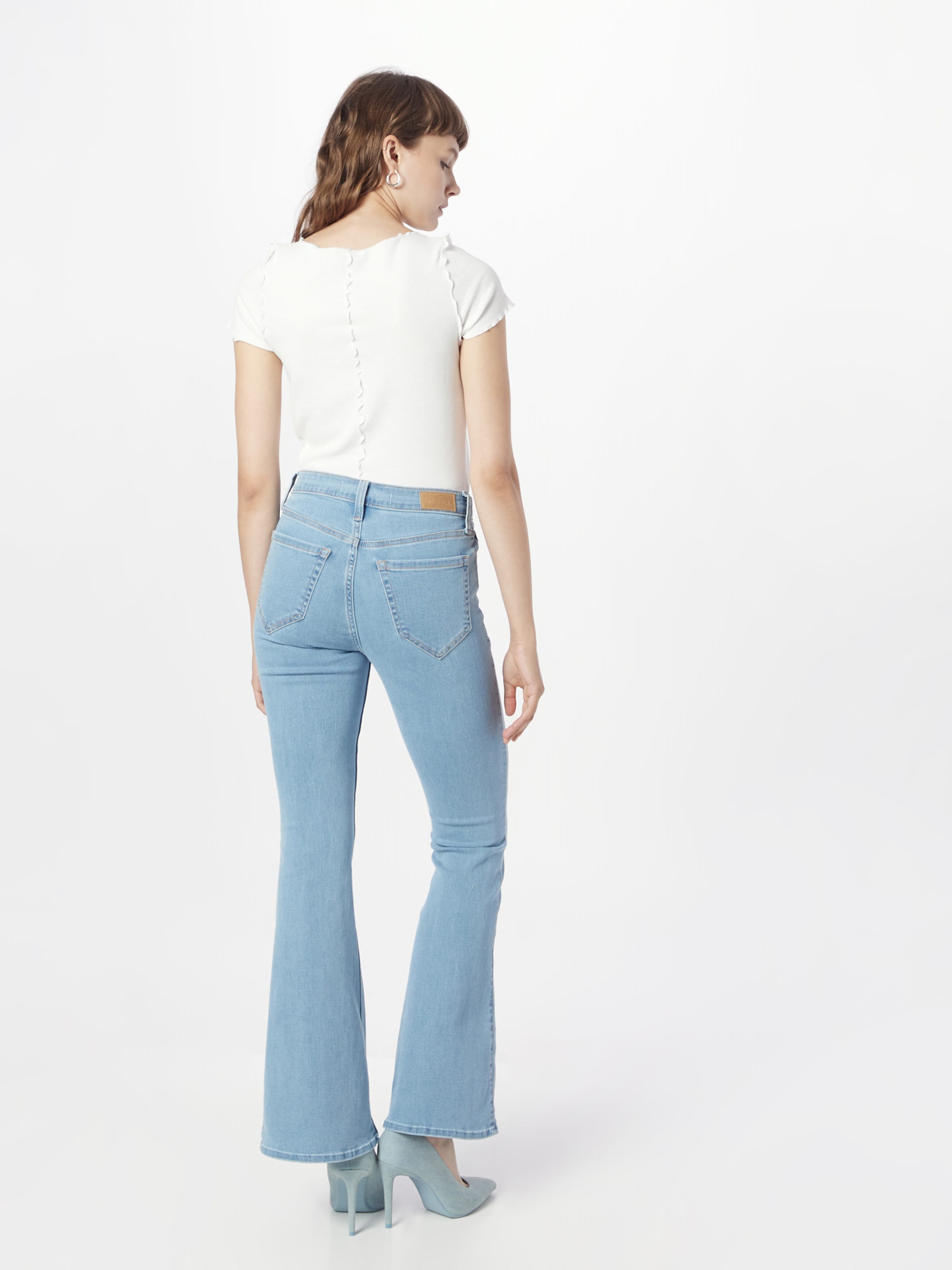Hollister boot sale cut jeans
