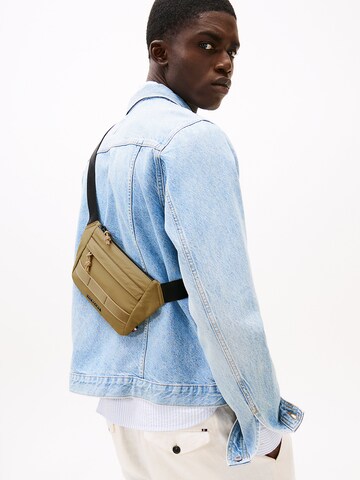 TOMMY HILFIGER Belt bag in Brown
