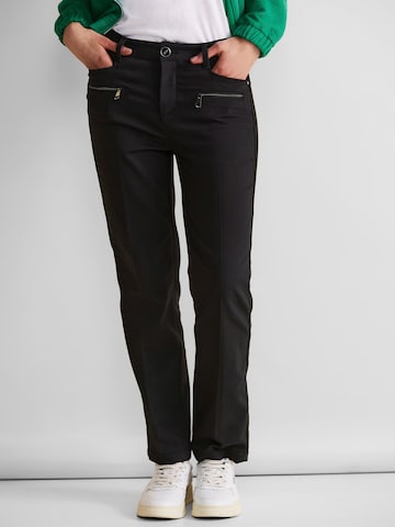 STREET ONE Regular Pants in Black: front