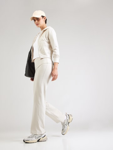 Regular Pantalon Nike Sportswear en blanc