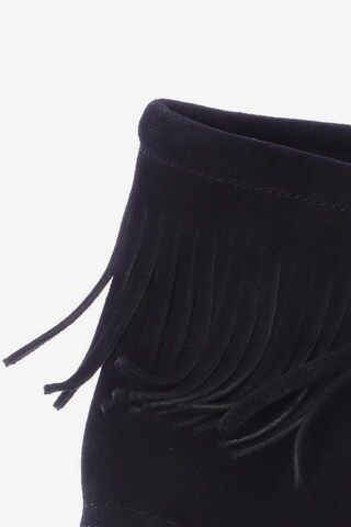 Minnetonka Dress Boots in 39 in Black