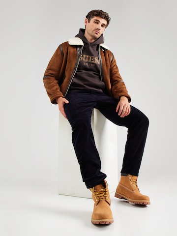 GUESS Sweatshirt in Brown