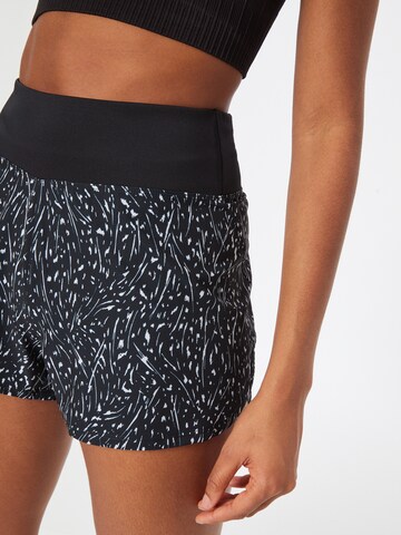 Marika Regular Shorts 'KELSIE' in Schwarz