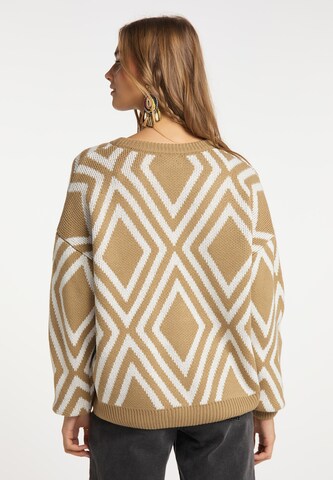 IZIA Sweater in Beige