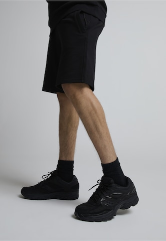 Alessandro Zavetti Regular Trousers 'Cenerello' in Black