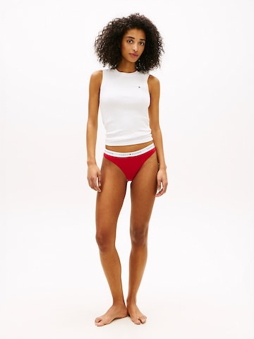 Tanga 'Essential' de la Tommy Hilfiger Underwear pe roșu