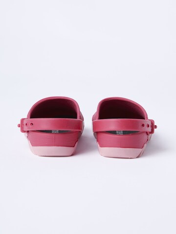 Gardena Clogs in Pink