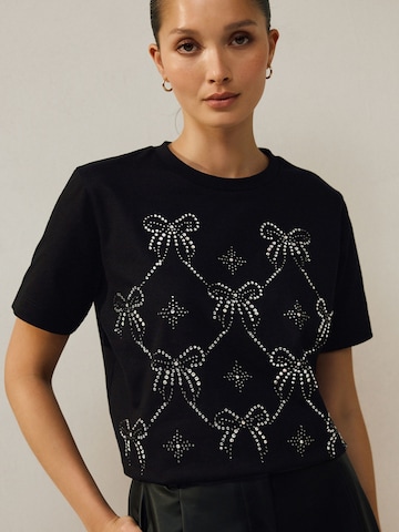 Next - Camiseta en negro: frente