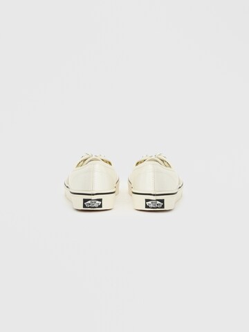 Baskets basses 'Authentic' VANS en beige