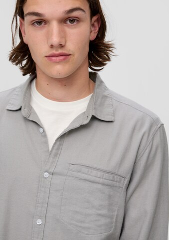 QS Regular Fit Hemd in Grau