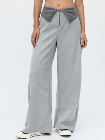 FEMSSY - Ropa ancha Pantalón 'Asher pants grey melange' en gris: frente