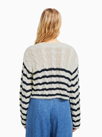 Bershka Pullover in Beige