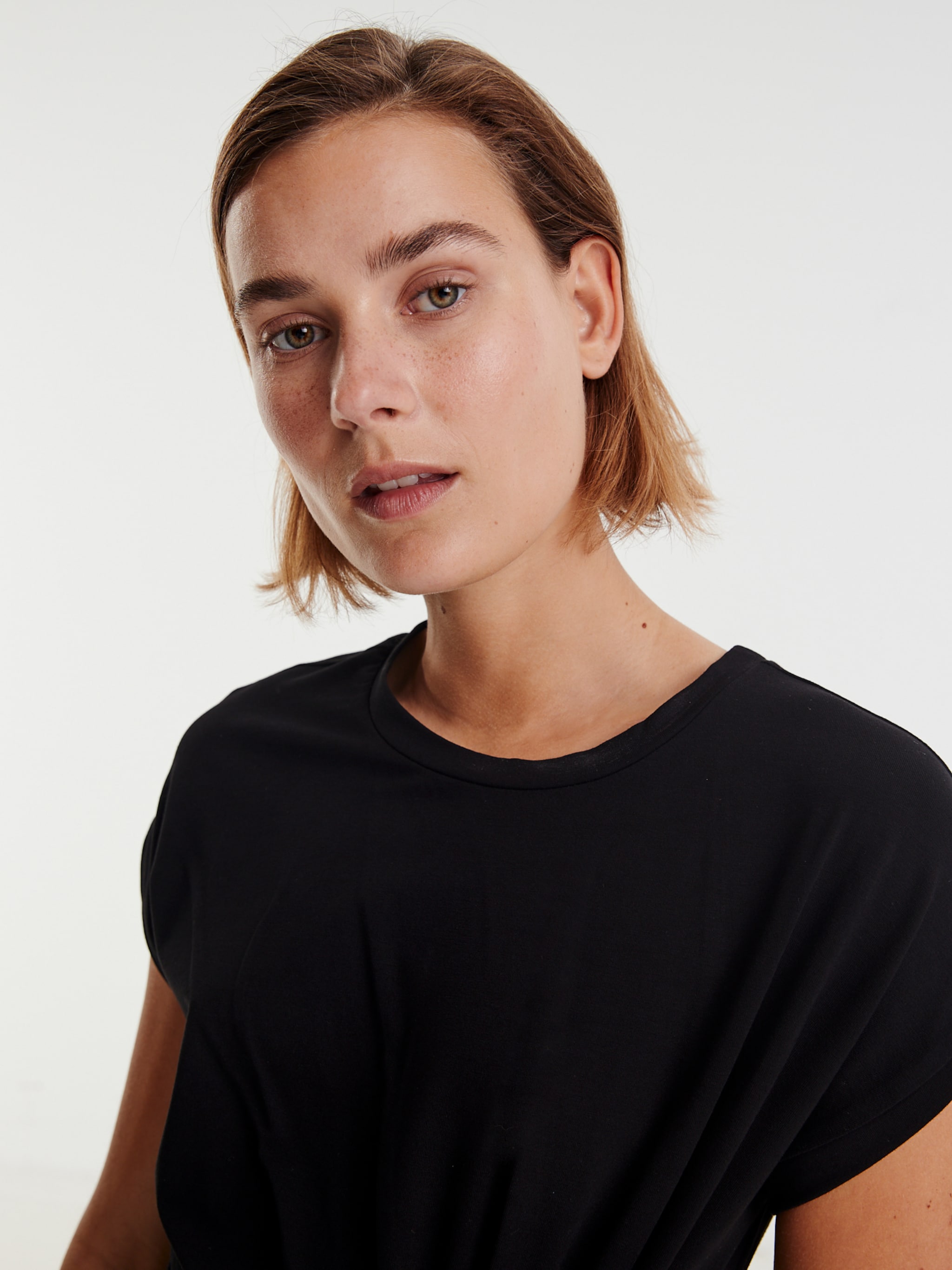 EDITED Produits Robe 'Faith' noir