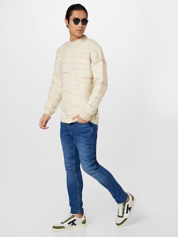 ESPRIT Sweter w kolorze biały