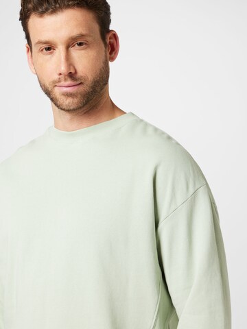 Sweat-shirt Cotton On en vert