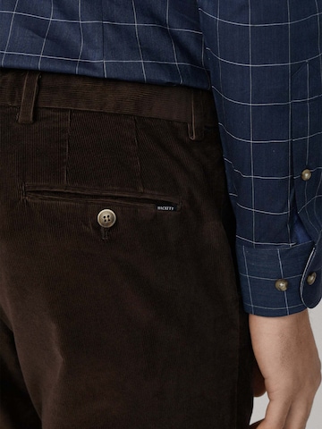 Slimfit Pantaloni chino di Hackett London in marrone