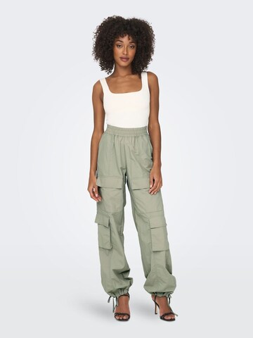 Effilé Pantalon cargo ONLY en vert