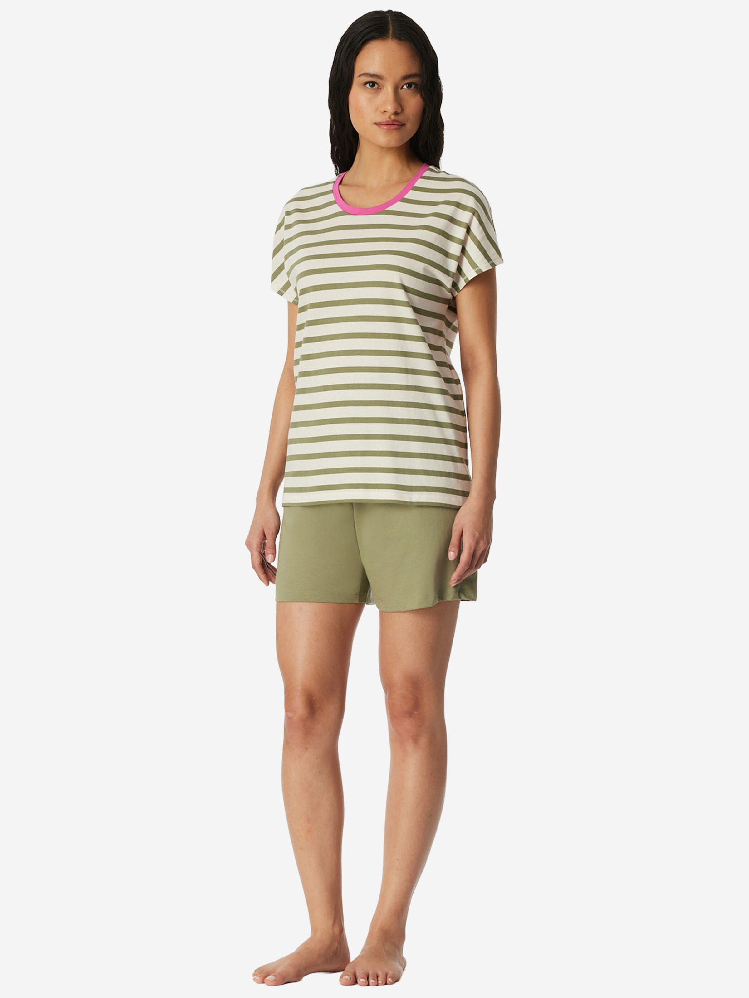 SCHIESSER - Pijama de pantalón corto ' Casual Essentials ' en verde: frente