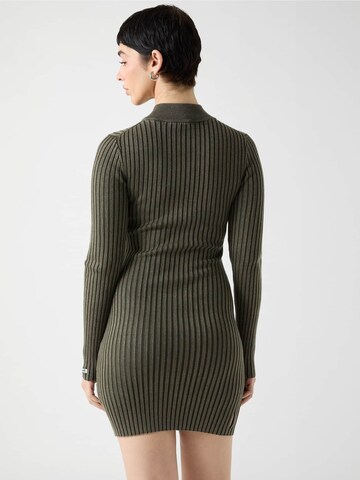 GUESS Kleid in Grün