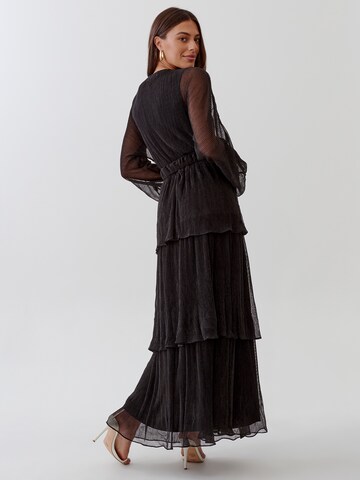Tussah Kleid 'NYLA' in Schwarz: Rückseite