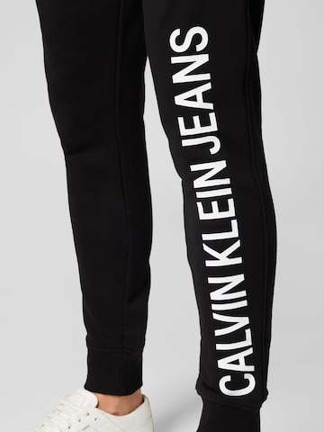 Calvin Klein Jeans Regular Byxa i svart