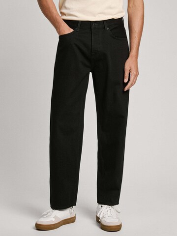 Pepe Jeans Tapered Jeans in Black: front