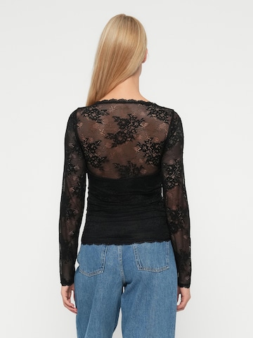 Abercrombie & Fitch - Blusa en negro