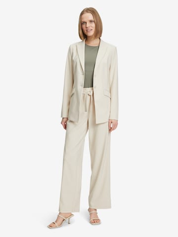 Betty Barclay Blazer in Beige