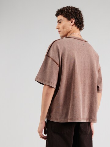 Atelier de roupa T-Shirt in Braun