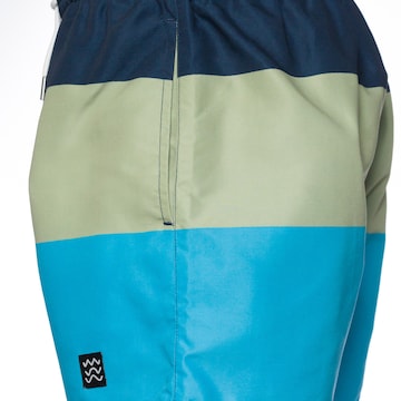 MAUI WOWIE Board Shorts in Blue
