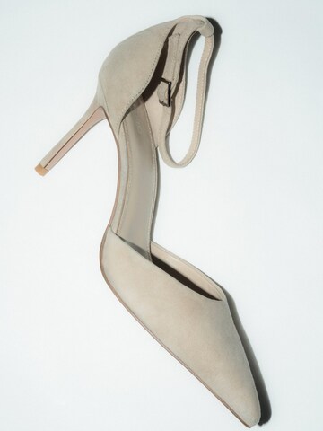 Pumps '885-5' de la Estro pe bej