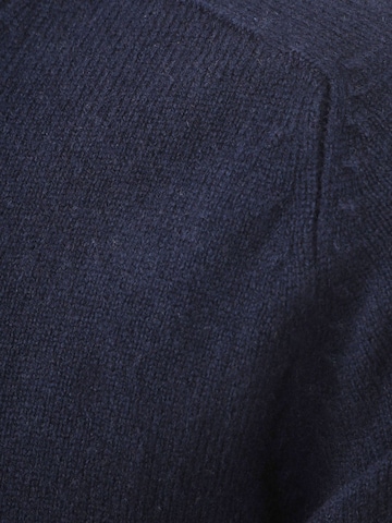 Steppin' out Sweater in Blue