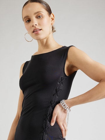 Rochie de la WEEKDAY pe negru