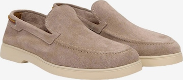 Desa Classic Flats in Beige: front