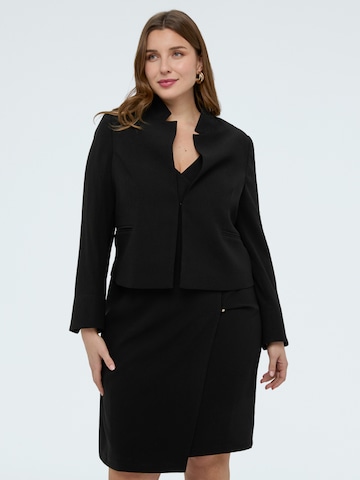 Blazer di Fiorella Rubino in nero: frontale