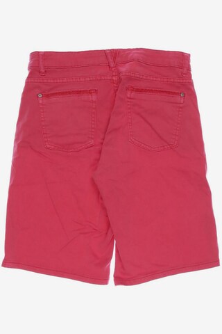 s.Oliver Shorts in XS in Red