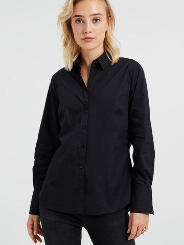 WE Fashion Blouse in Black: front