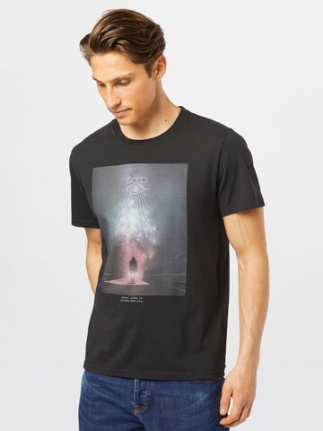 Nudie Jeans Co T-shirt 'Roy Enter Infinity' i svart: framsida