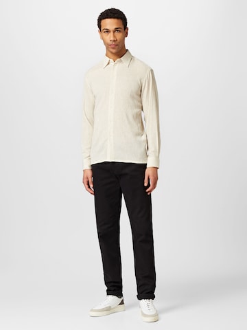 Coupe regular Chemise Soulland en blanc