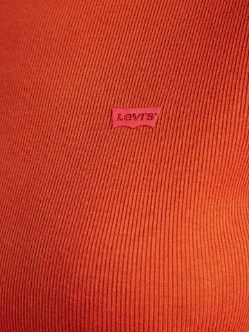 LEVI'S ® T-Shirt 'ESSENTIAL SPORTY' in Rot