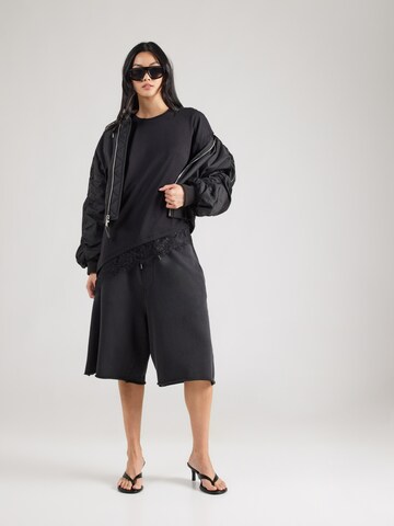 Noisy may Shirt 'NMEASY' in Black