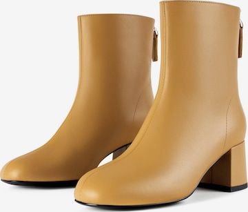 L37 HANDMADE SHOES Ankle Boots 'A LONELY PLACE TO BE' in Gelb: Vorderseite