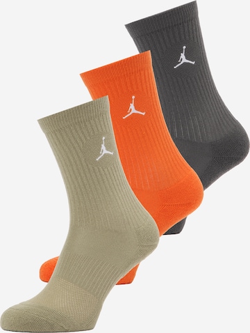 Chaussettes Jordan en gris : devant