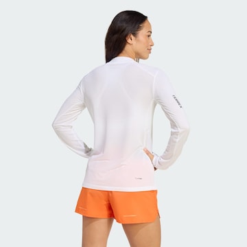 T-shirt fonctionnel 'Xperior' ADIDAS TERREX en blanc
