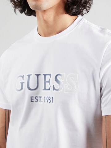 T-Shirt GUESS en blanc
