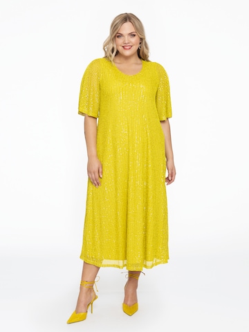 Yoek Dress in Yellow: front